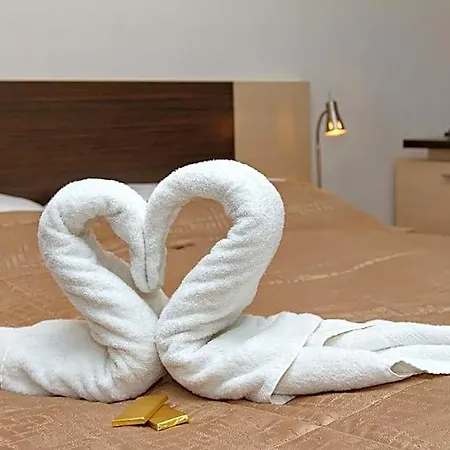Expo Szálloda 3*